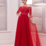 Elegant ceremony wedding dress in tulle and lace with boat neckline and three quarter sleeves cheap price