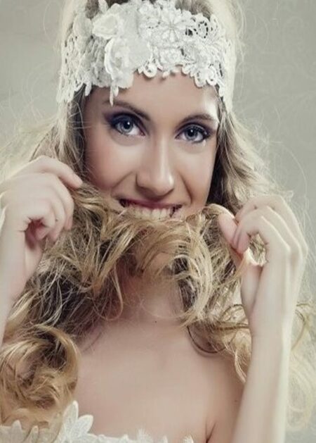 Fasce per capelli da sposa in pizzo con motivi floreali accessori da sposa  online - Sposamore