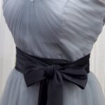 Fascia nera per abiti da sposa e cerimonia in raso con fiocchetto da annodare disponibile in vari colori