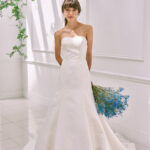 Mermaid wedding dress online with sweetheart neckline made in satin