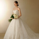 Princess wedding dress in organza and lace
