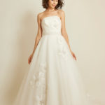 Princely wedding dress online in organza with straight neckline