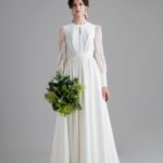 Vestidos de novia boho chic baratos con escote làgrima y mangas largas abullonadas de encaje perfectos para bodas de ceremonia civil