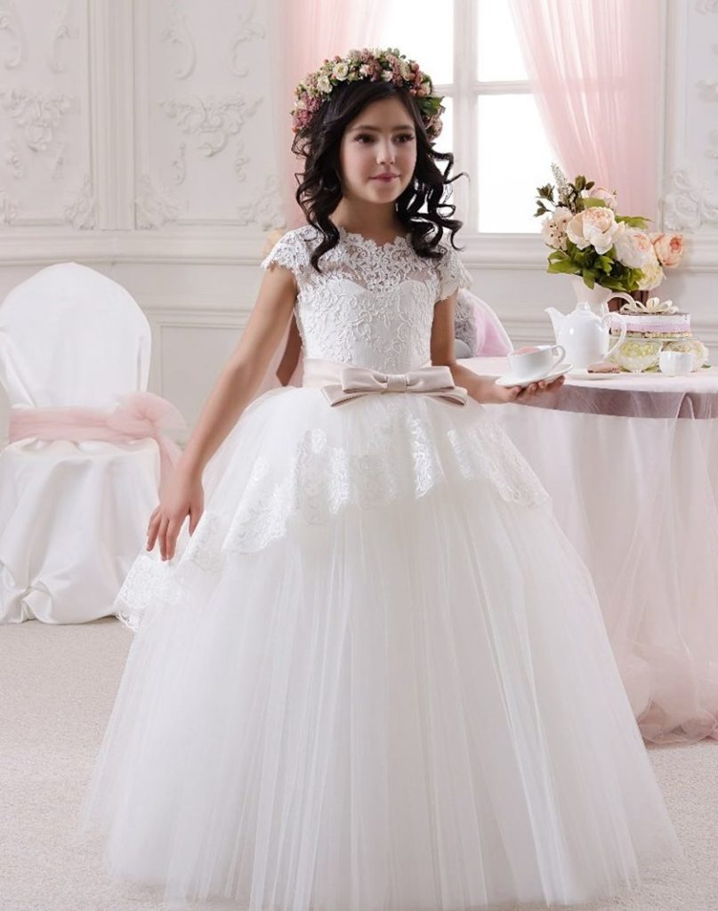 Abito Prima Comunione Per Bambina Abito da prima comunione per bambina con ampia gonna in tulle con