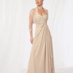 Bellissimo abito da cerimonia in offerta fatto in chiffon con coprispalle in tulle e pizzo di maniche tre quarti perfetto per la mamma della sposa