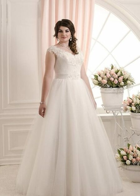colección vestidos de novia baratos 2021 online tallas grandes en tul y satèn con aplicaciones de encaje y perlas - Sposamore