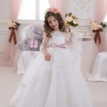 Para la comunión o cresima de tu bebé, una boda u otra ceremonia importante, nuestra colección te ofrece elegantes vestidos