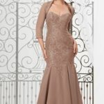 Vestido formal para bodas  perfecto  para la madre de la novia con escote corazón hecho de chifòn y encaje con chaqueta
