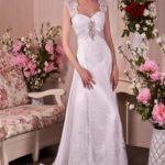 Abiti da sposa Reggio Emilia, Abito da sposa elegante per matrimonio in chiesa fatto in raso, tulle e pizzo con spalline