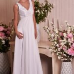 Vestido de novia estilo evasè Bolzano confeccionado en suave chifòn nueva colección 2021 con tirantes