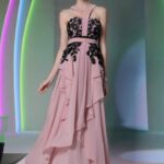 Vestido de ceremonia no muy caro con un diseño particular perfecto para no pasar nunca desapercibido