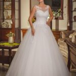 Vestido de novia 2021 se busca al precio màs bajo, elaborado en tul con adornos de encaje y perlas