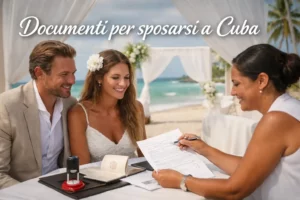Alt text: Documenti per sposarsi a Cuba – coppia internazionale firma i documenti di matrimonio su una spiaggia cubana con funzionario locale